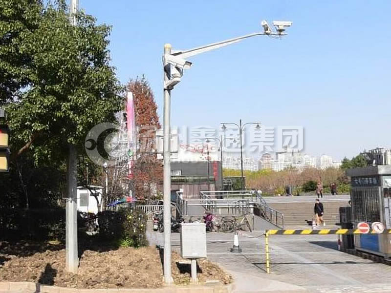 DJG-024，電子警察桿，治安監(jiān)控桿